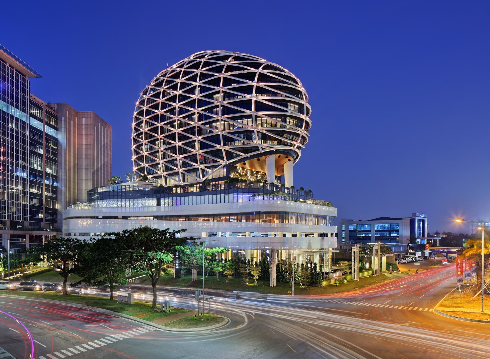 JHL Solitaire Gading Serpong active property view